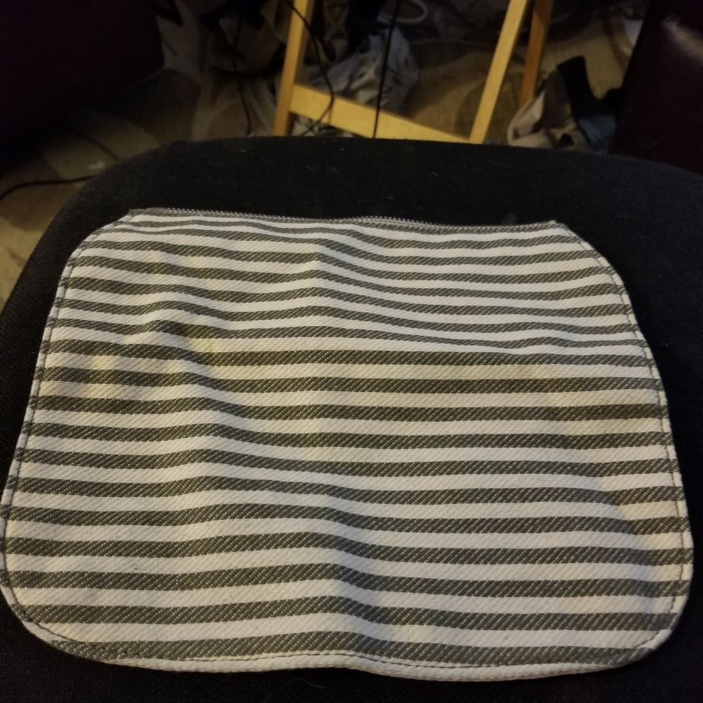 Thirty-One Purse Flaps